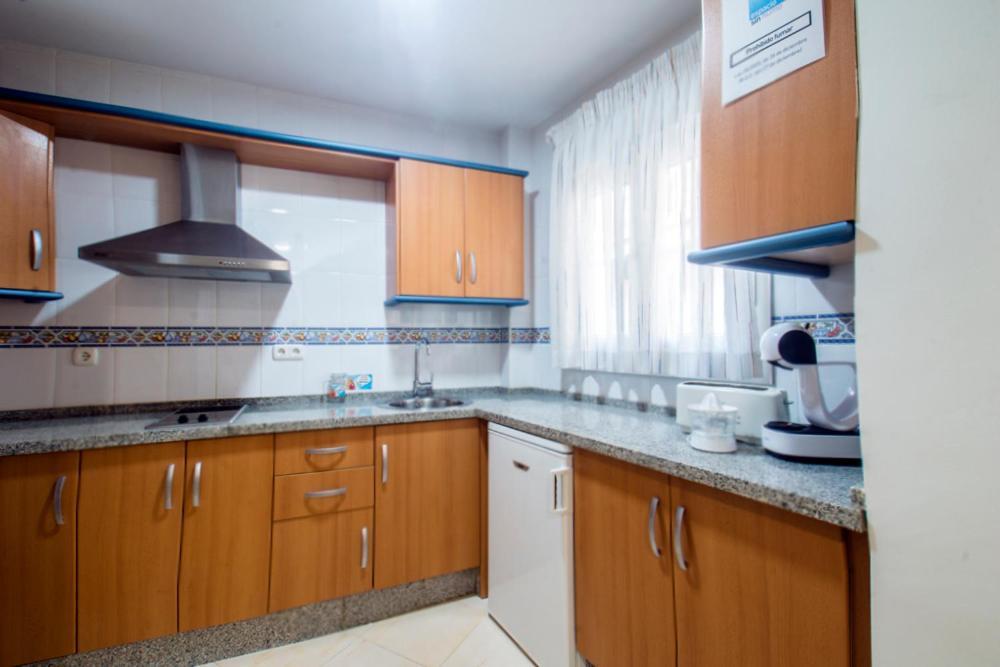 Apartamentos Amat - Only Adult - Playa El Bajondillo Torremolinos Exterior foto